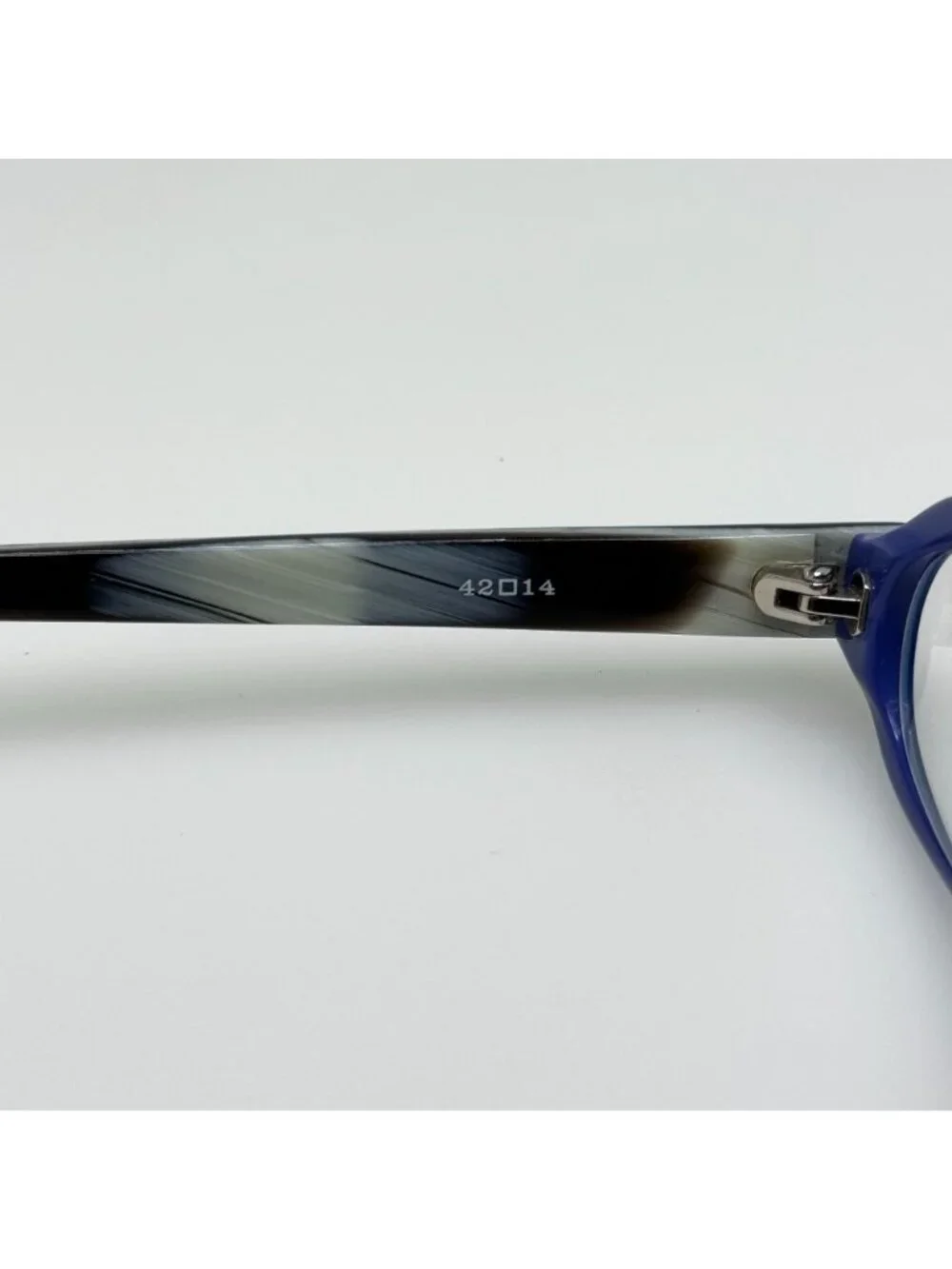 Eyebobs 2257 18 The Skirt Eyeglasses Eye Glasses Readers 42-14 +2.00